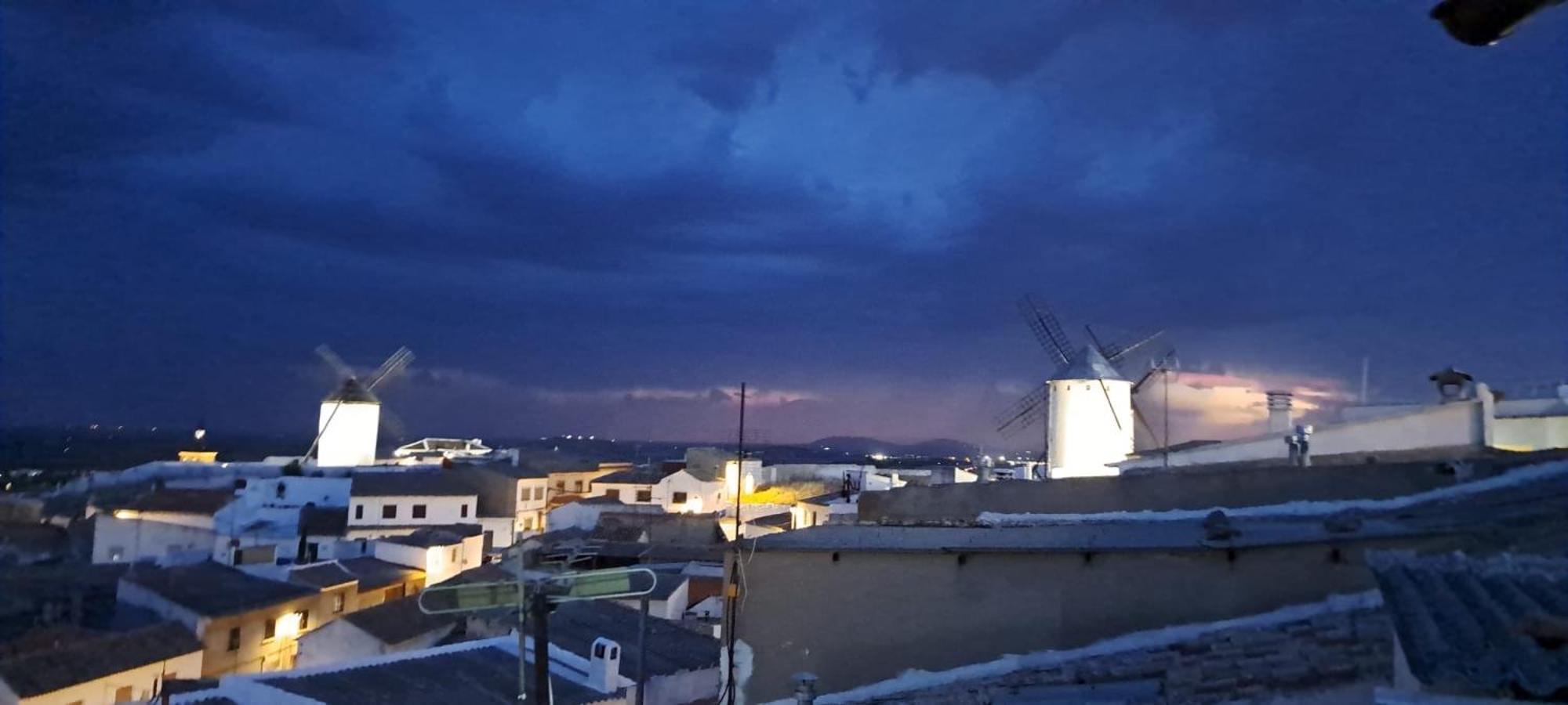 カンポ・デ・クリプターナ Casa La Maquicaヴィラ エクステリア 写真
